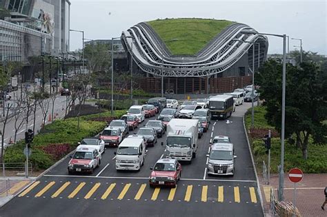 香港蛇形建築|話說其實香港好多建築嘅陣營都係蛇形，唔知道係巧合定係有人從。